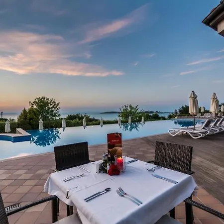 санта марина-сладка къща شقة *