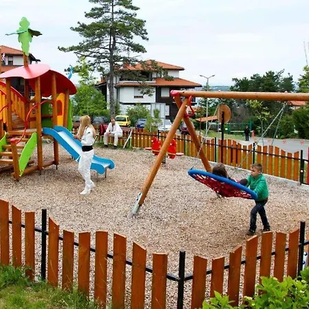 санта марина-сладка къща شقة