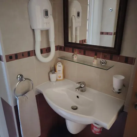 санта марина-сладка къща