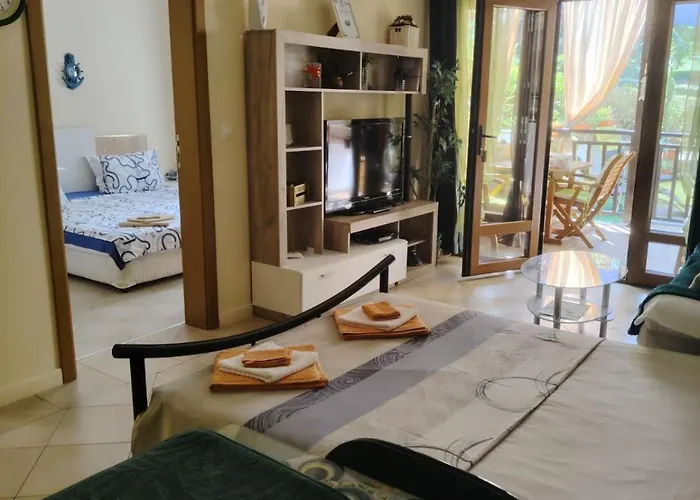 Apartament санта марина-сладка къща