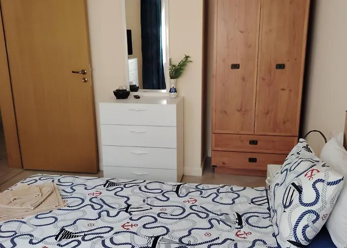 санта марина-сладка къща Apartament